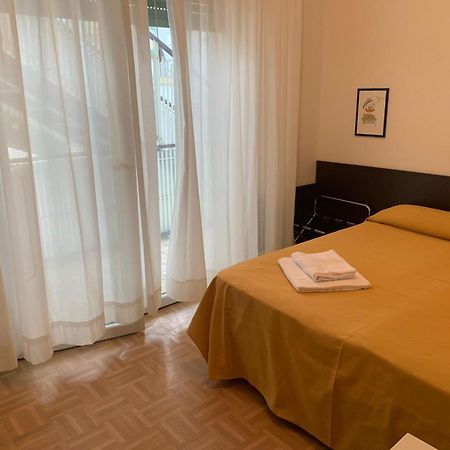 Hotel Aspe Бибионе Екстериор снимка