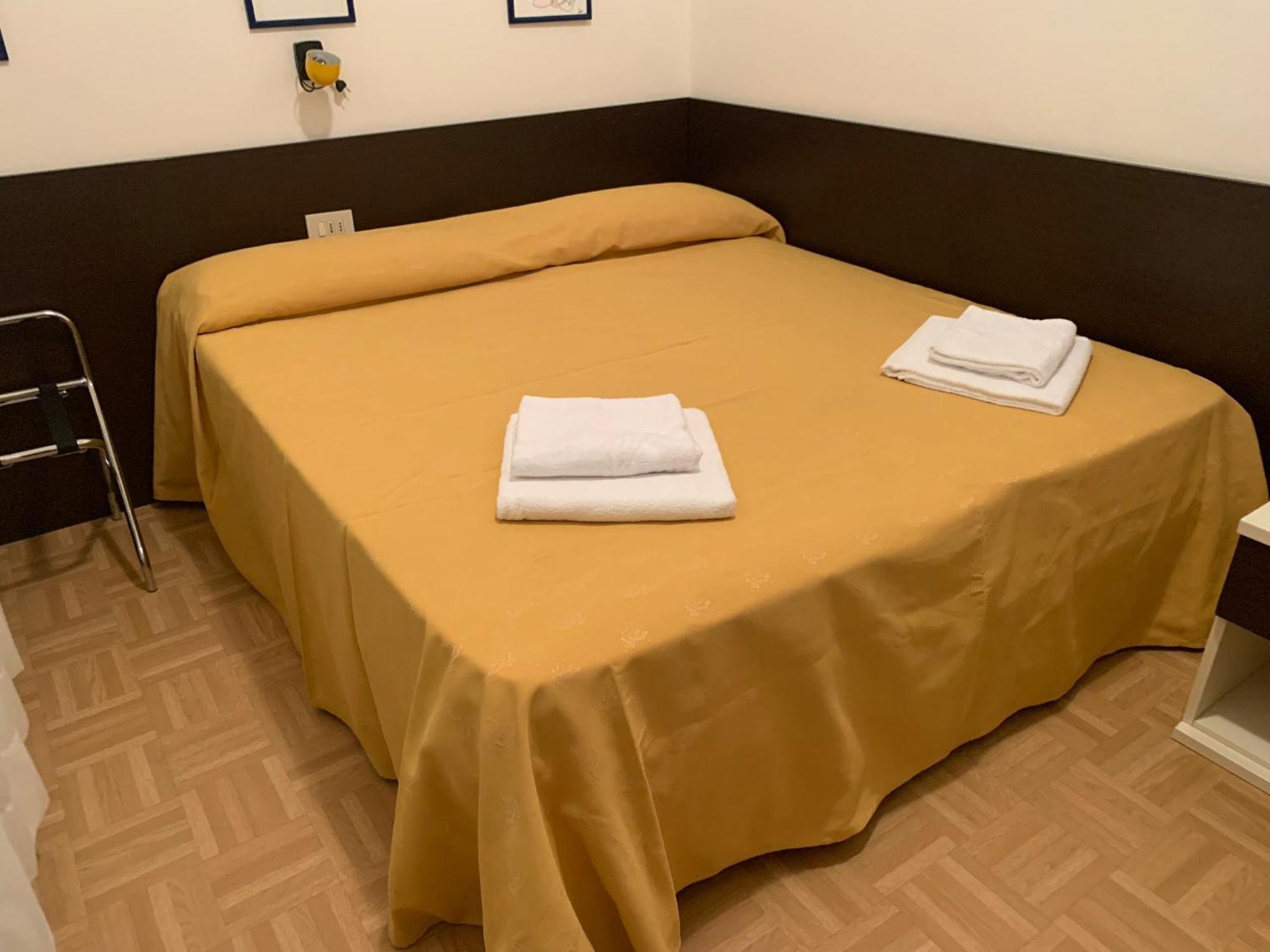 Hotel Aspe Бибионе Екстериор снимка