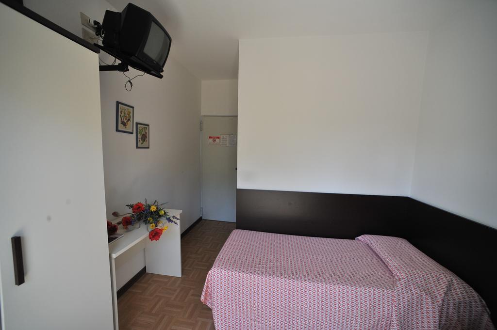 Hotel Aspe Бибионе Стая снимка