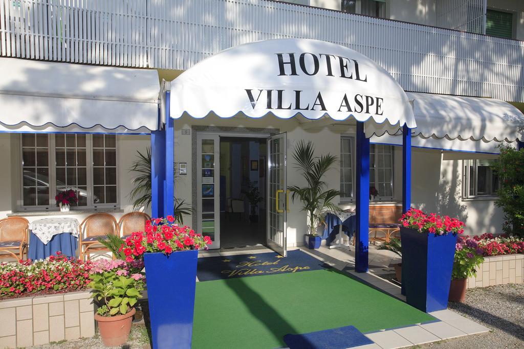 Hotel Aspe Бибионе Екстериор снимка