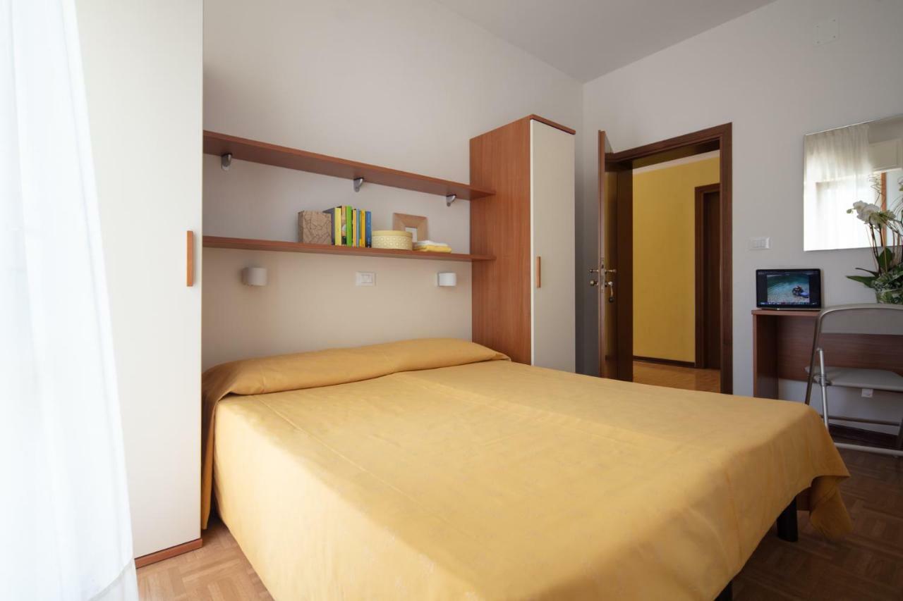 Hotel Aspe Бибионе Екстериор снимка